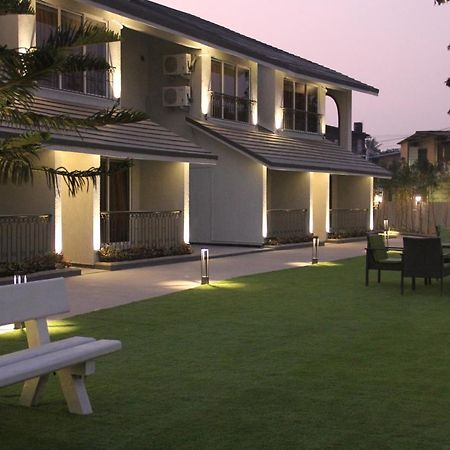 Meritas Adore Resort โลนาวาลา ภายนอก รูปภาพ